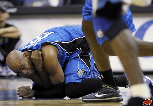 Vince-Carter-Hurt.jpg